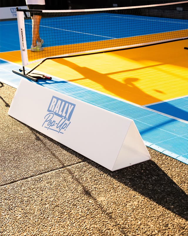 Rally Pop-Up branded court barrier